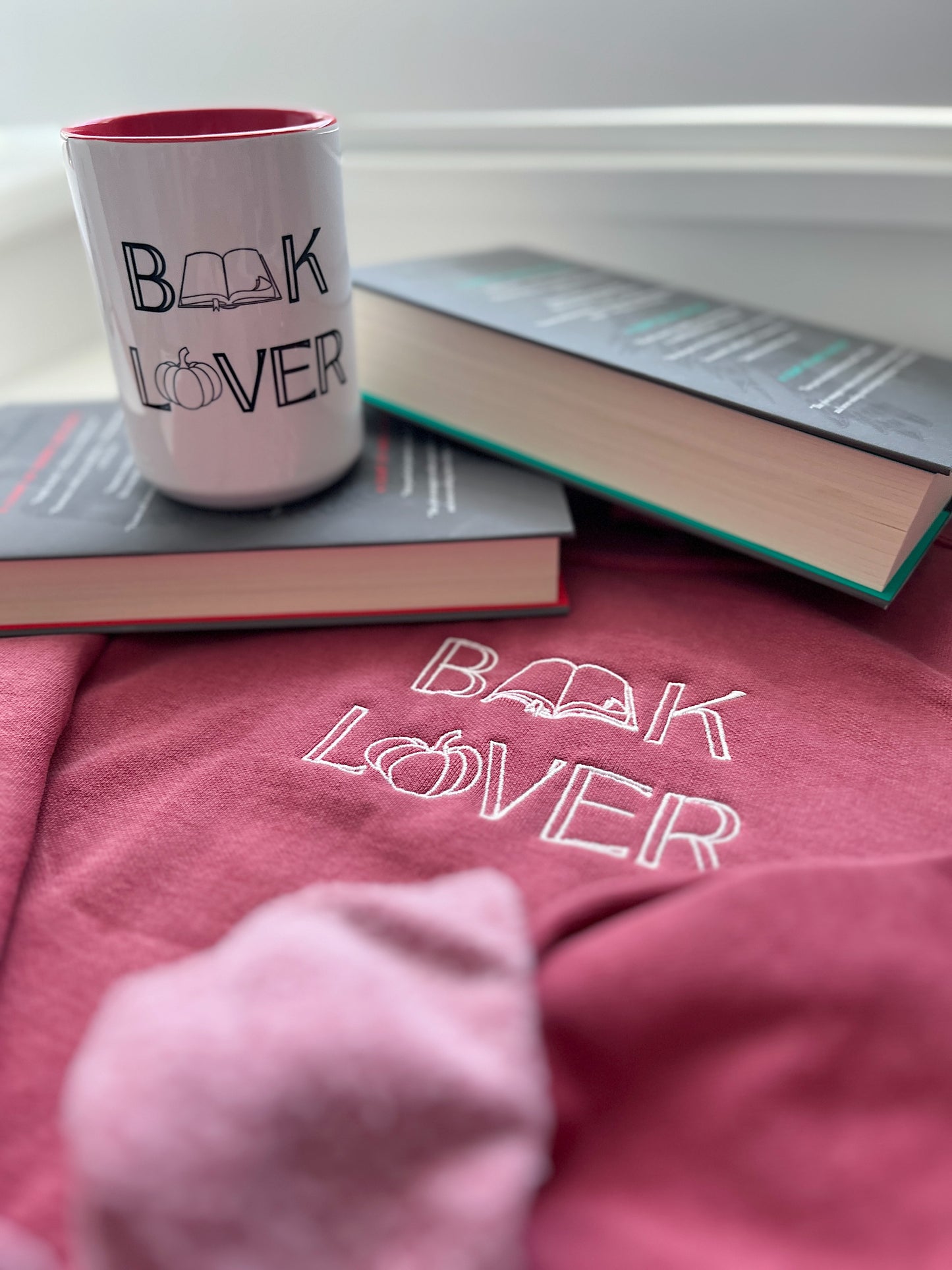 Book Lover Sweatshirt(discounted)